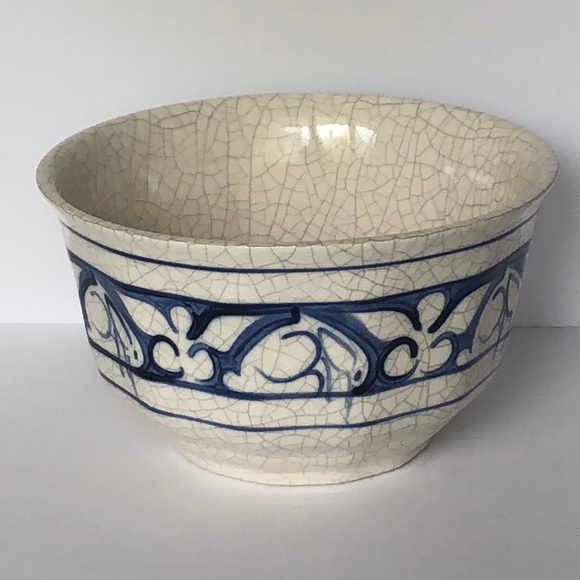 The Potting Shed Dedham Pottery Other - The Potting Shed Dedham Pottery Blue And White Crackle Glaze Bunny Small Bowl
